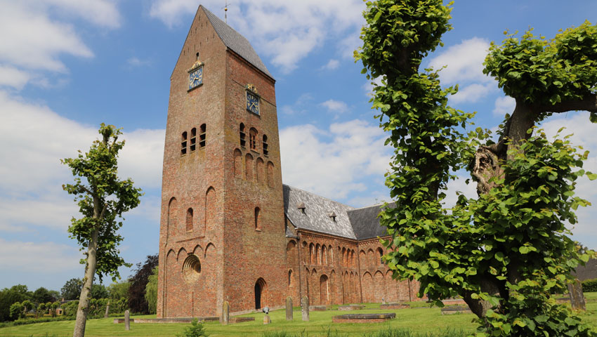 Bartholemeüskerk in Stedum