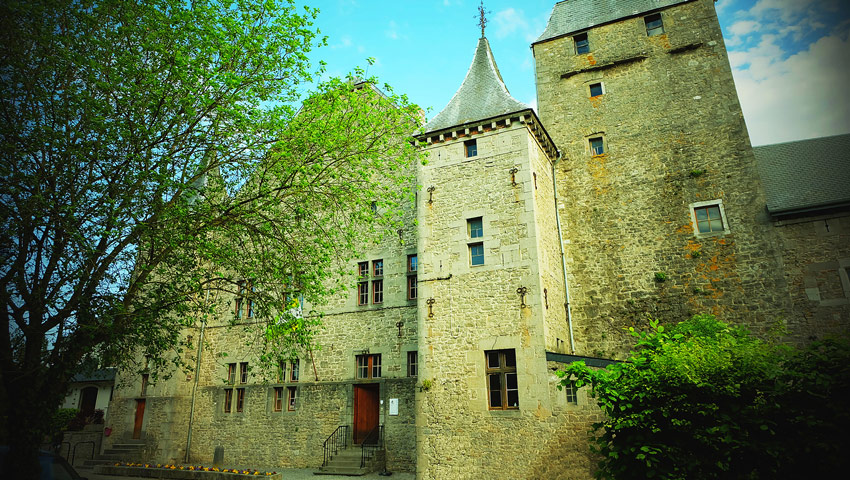 wandelvakantie avouerie danthisnes asbl bier en peketmuseum