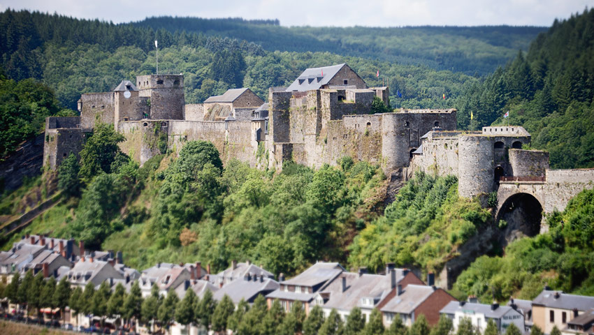 wandelvakantie wbt d.samyn kasteel van bouillon