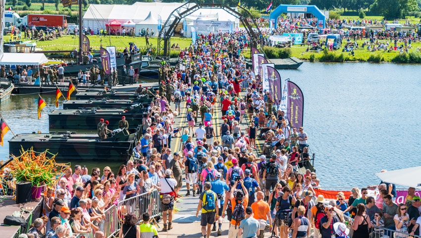 wandelnieuws pontonbrug shutterstock