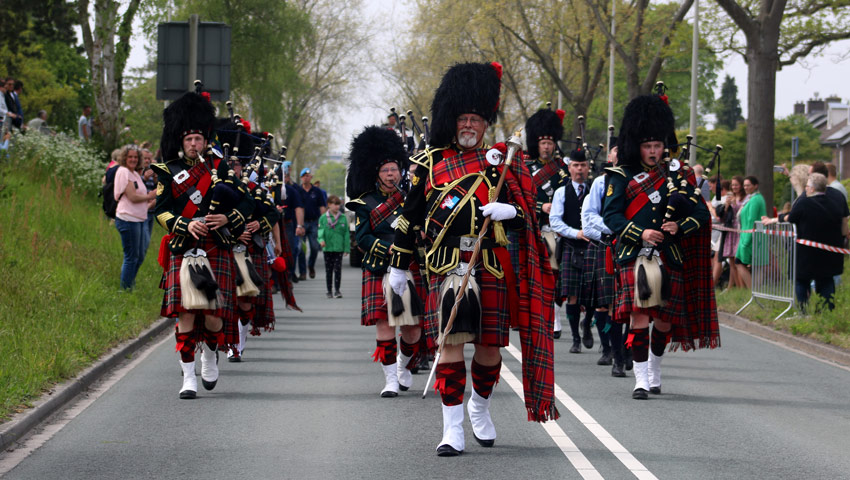 wandelnieuws pegasus pipes and drums