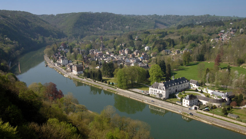 wandelnieuws namen dinant 1 wbt jl flemal edge of la meuse waulsort village
