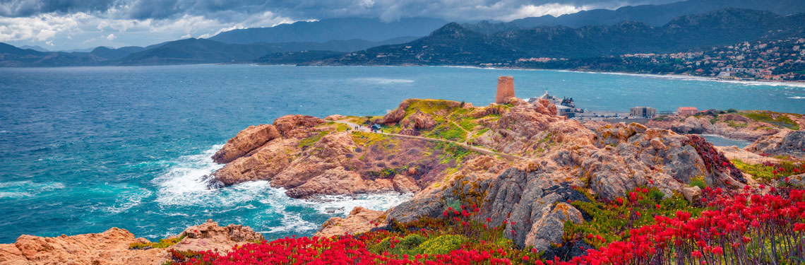 overnachten corsica shutterstock