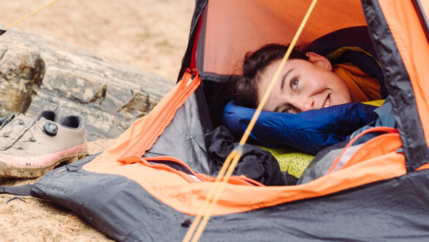 uitrusting rab slaapmat vrouw