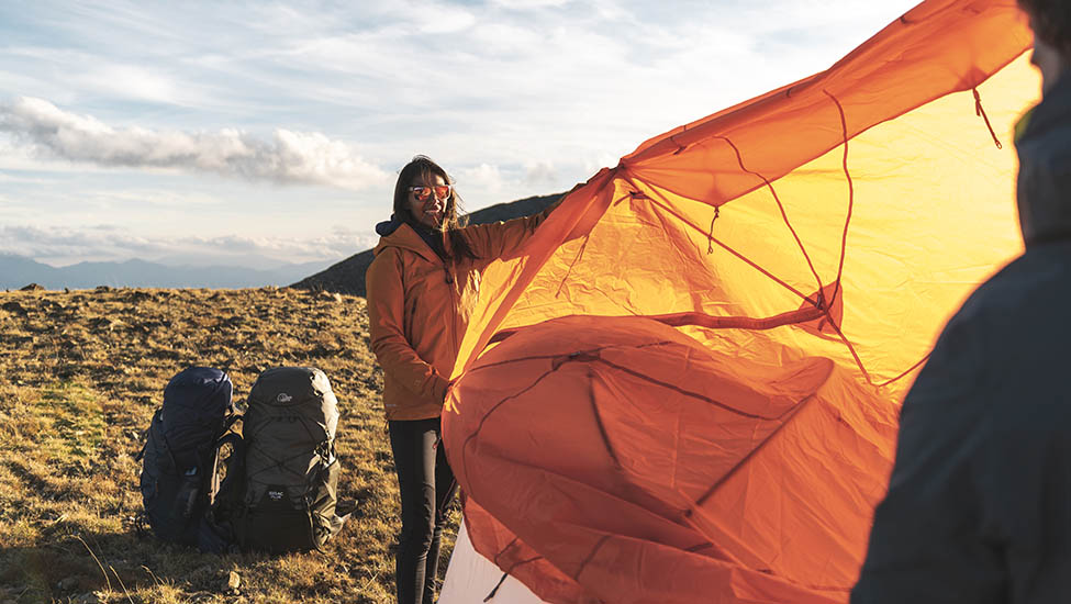 Image contains  Sirac Plus ND50 FMQ-52-PTP; Women's Kangri Paclite Plus Jacket QWH-74-MAM; Horizon Tight QFV-09-BLK; Sirac Plus 65 FMQ-49-ARM;